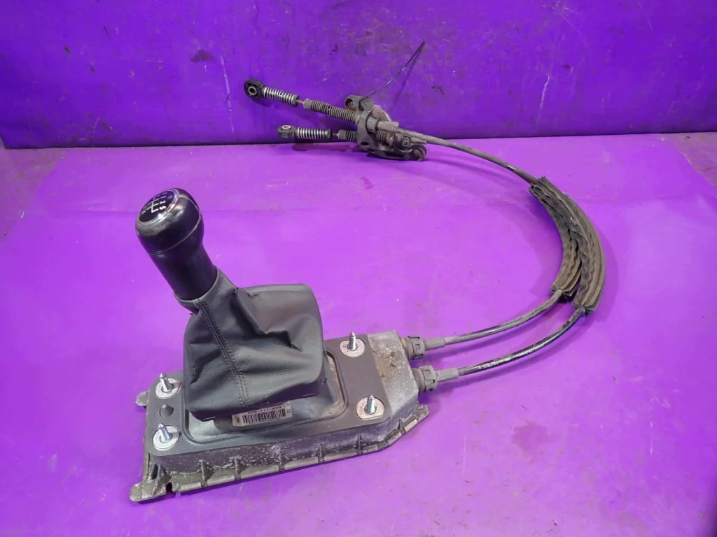 Levier de vitesse VW Polo IV 9N 05-09