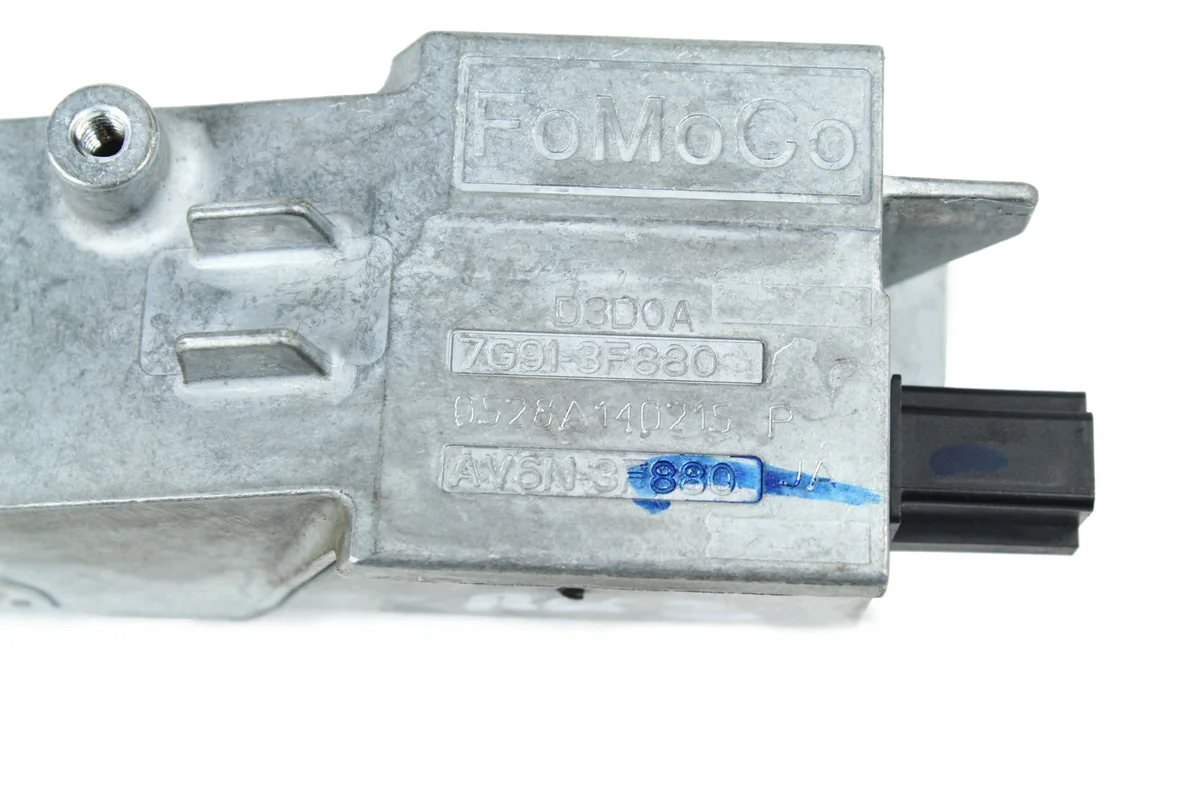Trava Volante Ford Kuga MK2 Usado OEM image 4