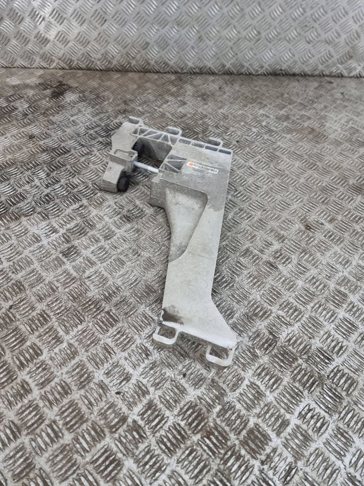 Jaguar F-Pace 3.0 D tuki, OEM HK83-6A026-EC image 3