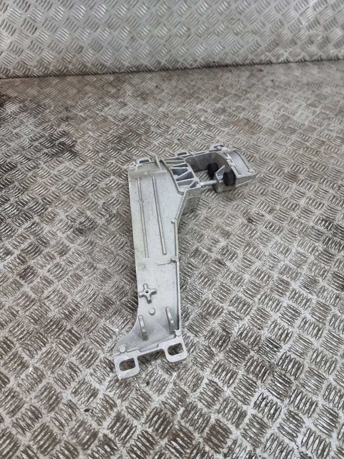 Jaguar F-Pace 3.0 D tuki, OEM HK83-6A026-EC image 4