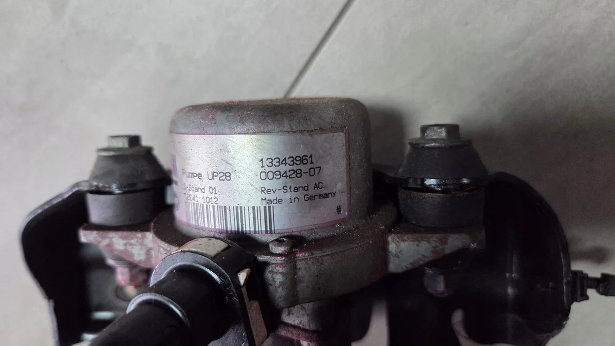 Vacuum Pump Astra J 1.4T 13343961 image 3