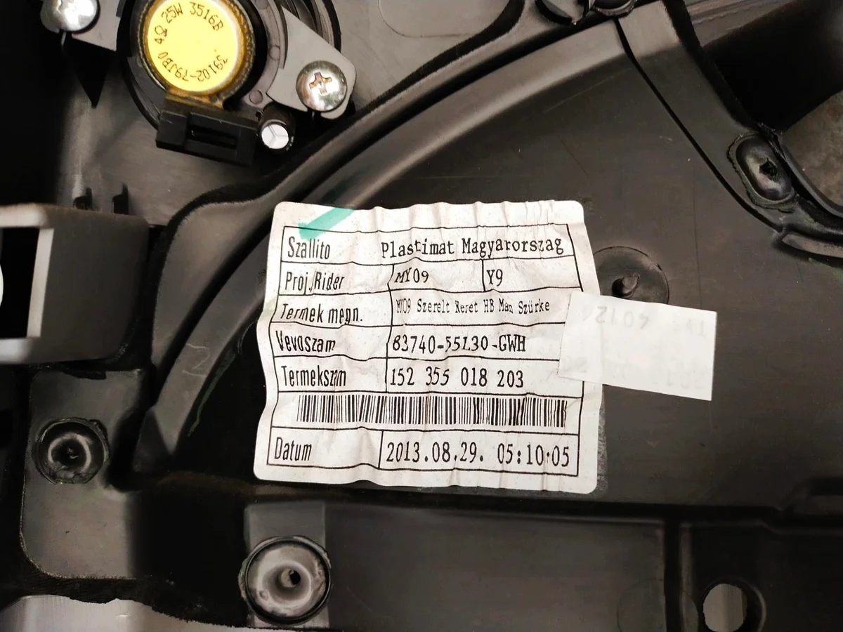 Suzuki SX4 dörrpanel klädsel vänster bak image 9