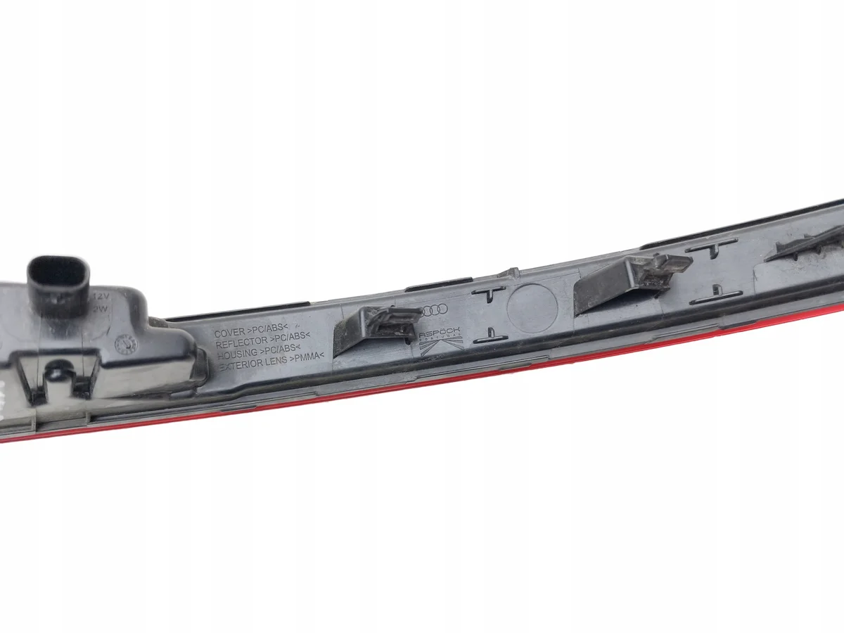 Audi e-tron Sportback Reflector Trasero Izquierdo thumbnail 3