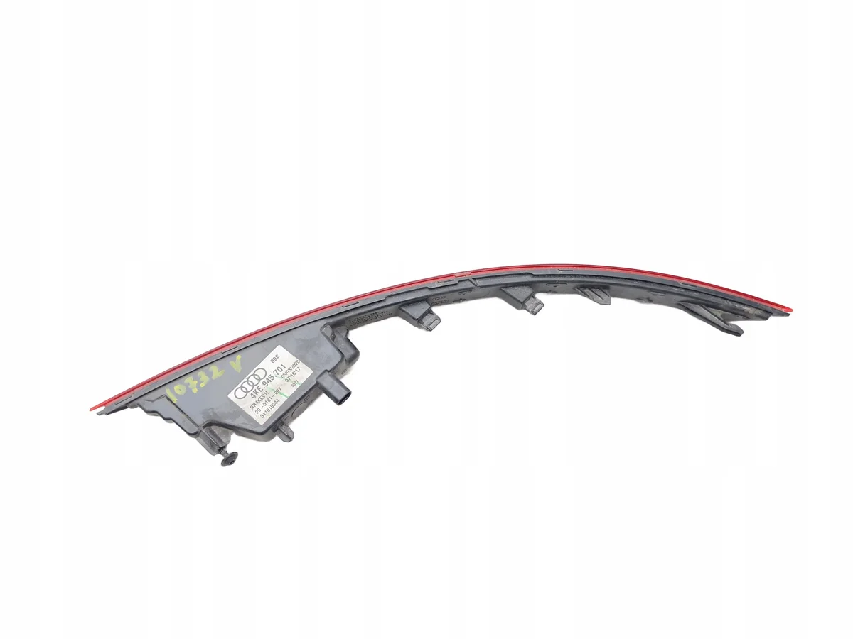 Audi e-tron Sportback Reflector Trasero Izquierdo thumbnail 5