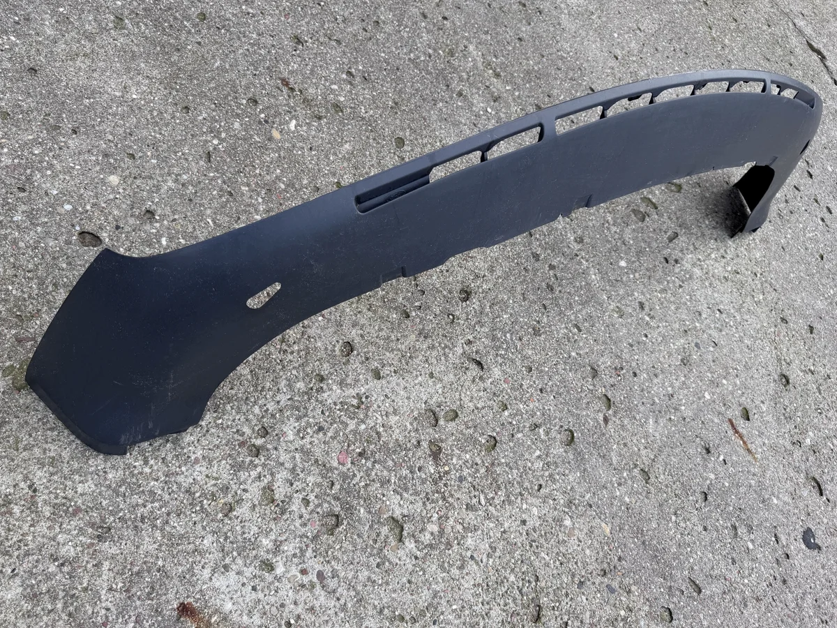 Ford Mondeo MK3 Front Bumper Spoiler Lip Used