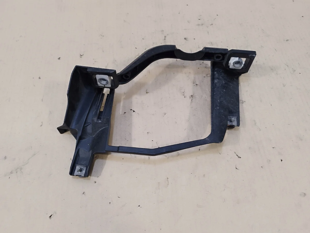 Montageclips koplamp BMW 5 E60 E61 Rechts + Links image 8