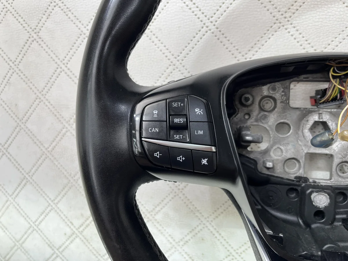 Volante Ford Transit Custom Usado Multifunção image 3