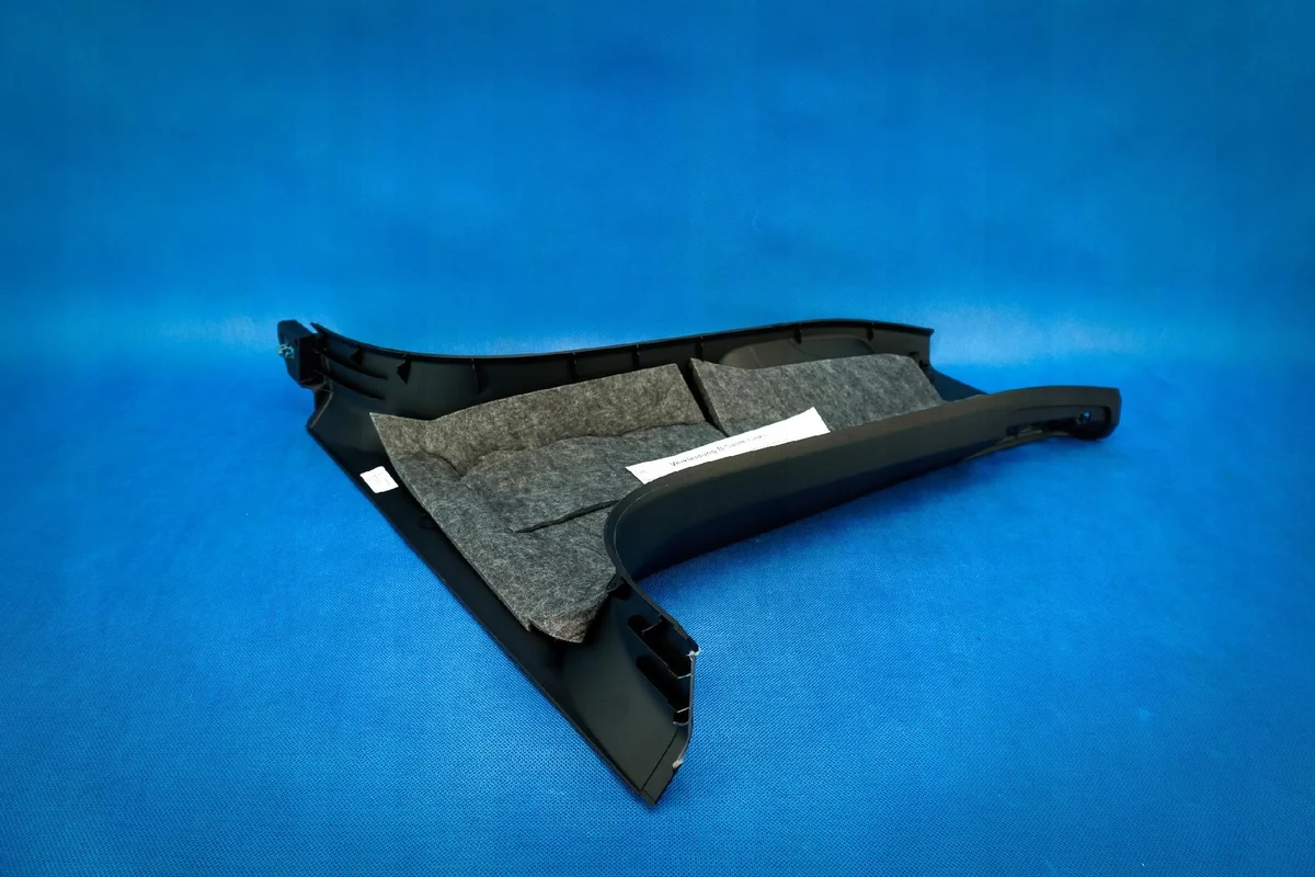 Audi A8 S8 4H pelare täckpanel 4H0867243F image 4