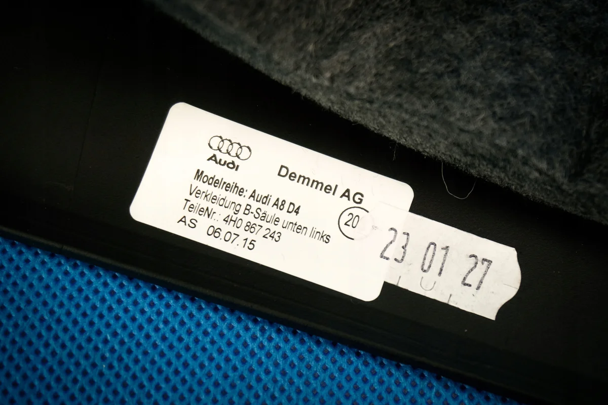 Audi A8 S8 4H pelare täckpanel 4H0867243F image 5