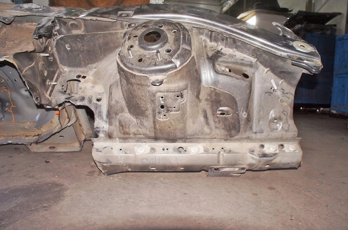VW271 Ford Mustang VI Kotflügel Vorne Links Gebraucht image 3