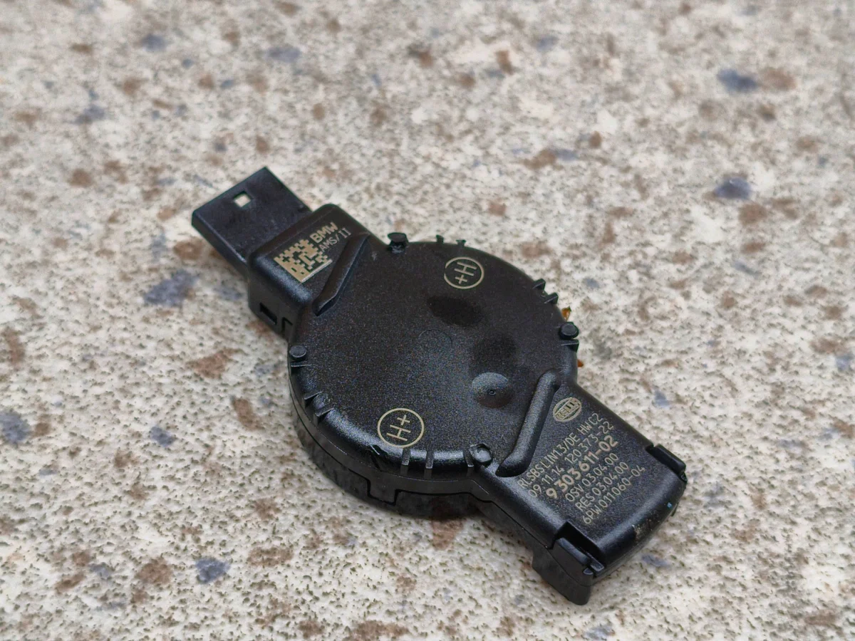 BMW OE 9303611 Rain Sensor - Used