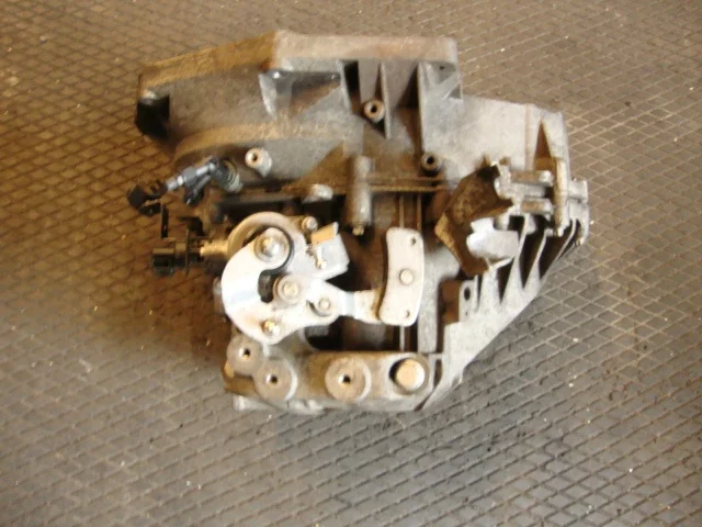 Caja de cambios Opel Zafira C 2.0 CDTI F40 image 3
