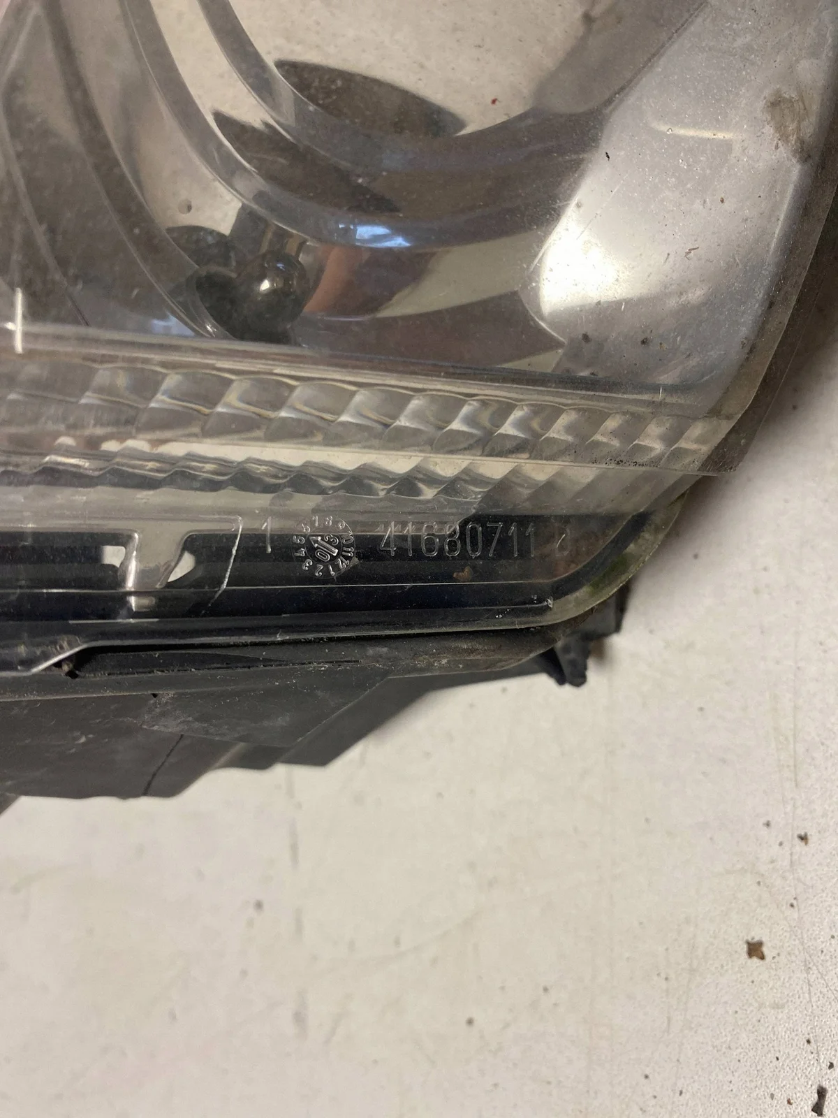 Farol Fiat Panda II 04r Direito Usado OEM 41680711 image 6