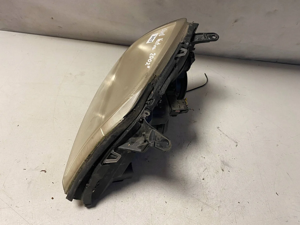 Opel Vectra C Right Front Headlight 20A285 image 4