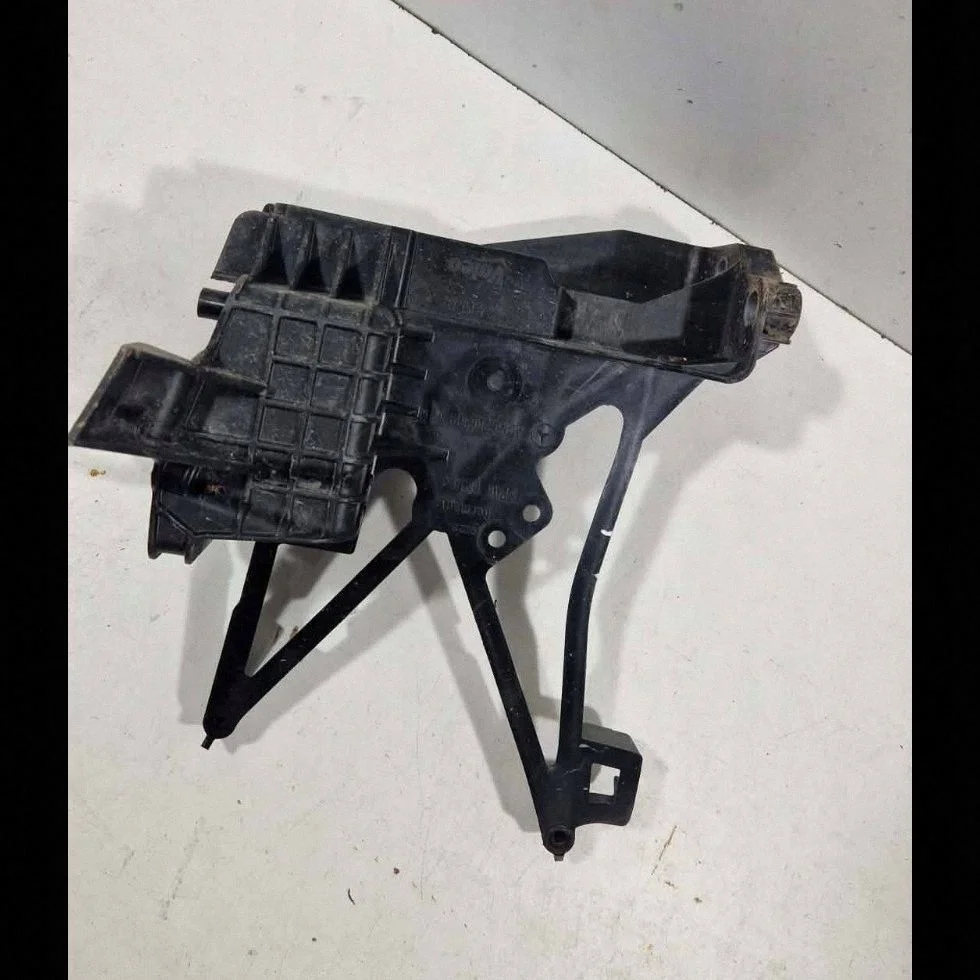Mercedes E-Class W213 Front Reinforcement Bracket image 4