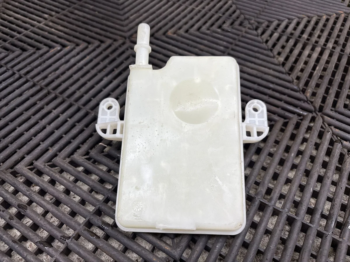 Réservoir liquide frein Ford Mustang Mach-E 26551314623 image 3