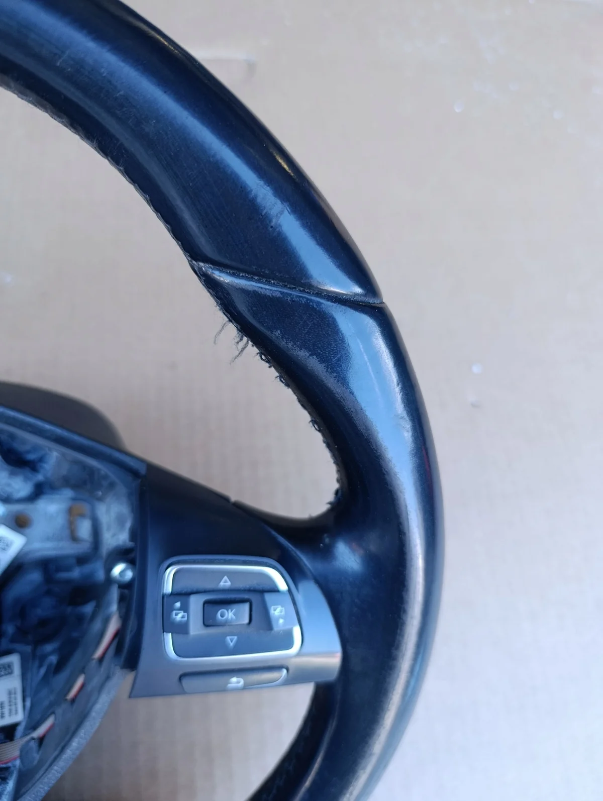 VW Touran 1T II Multifunction Leather Steering Wheel