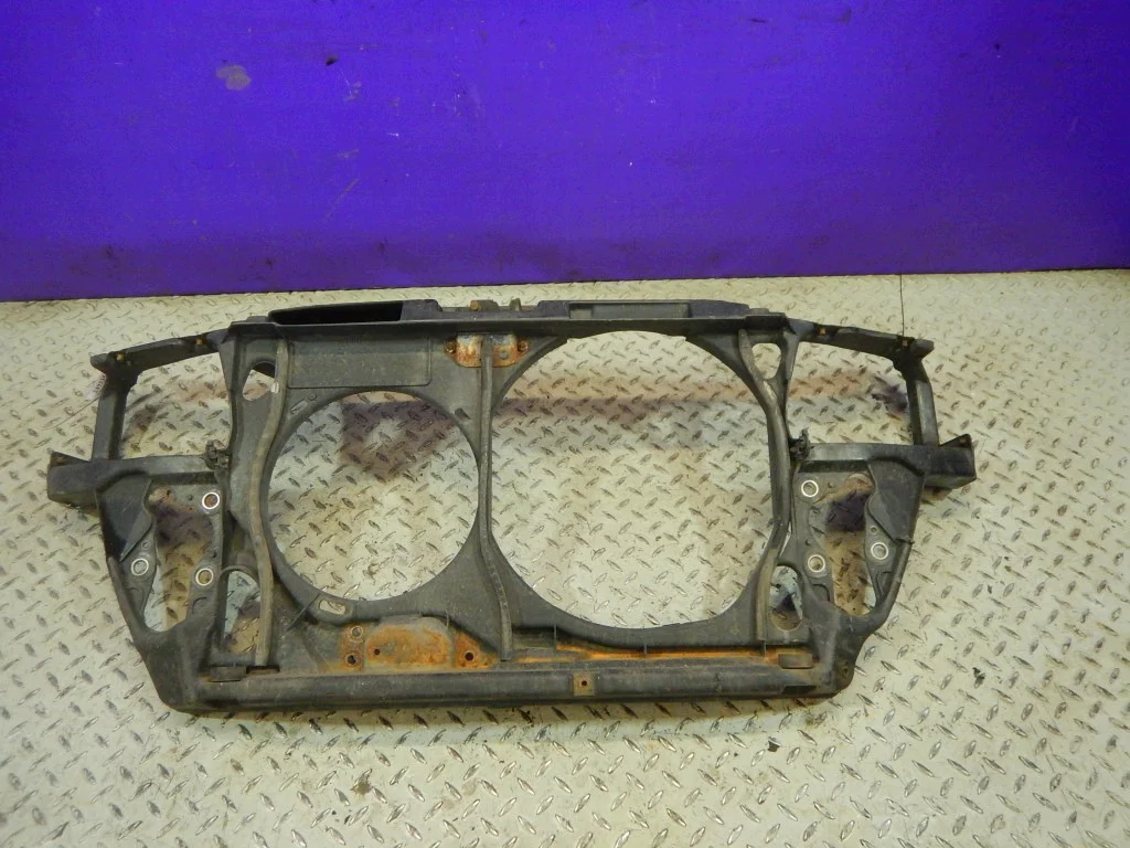 Audi A4 B5 94-99 frontpanel lås Z-249235-