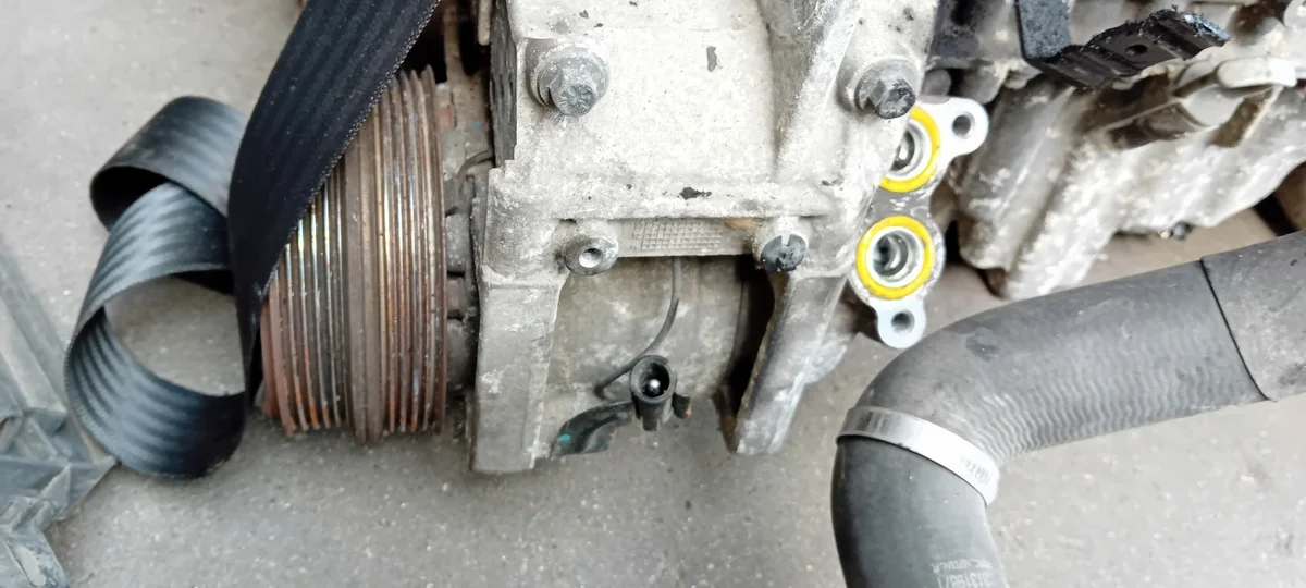 Napinacz paska alternatora Volvo C30 31251652
