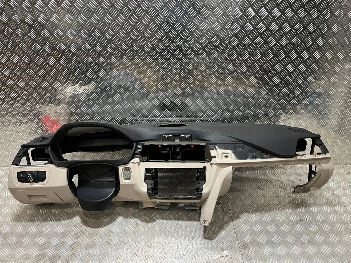 BMW F30 F31 F32 F33 F36 Console Dashboard