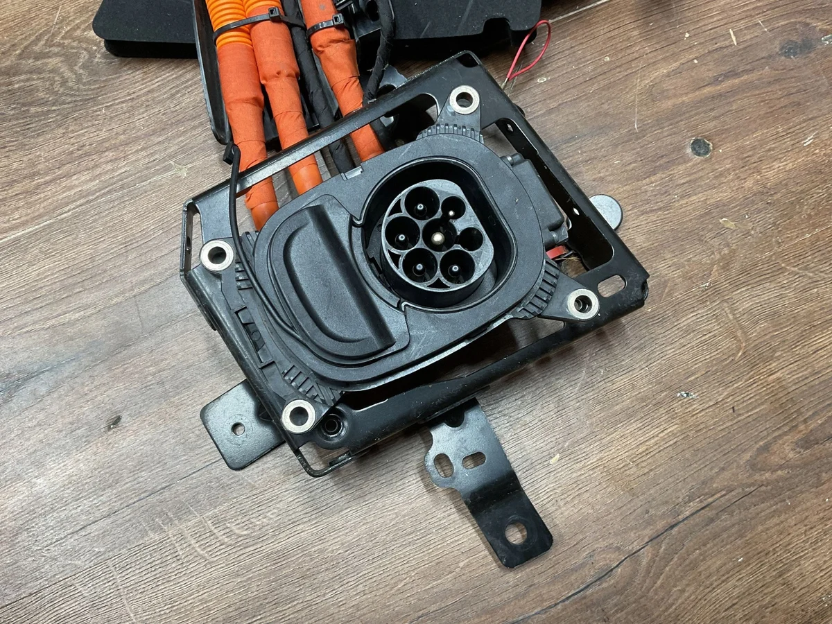 Jaguar I-PACE X590 Charging Socket Connector image 4