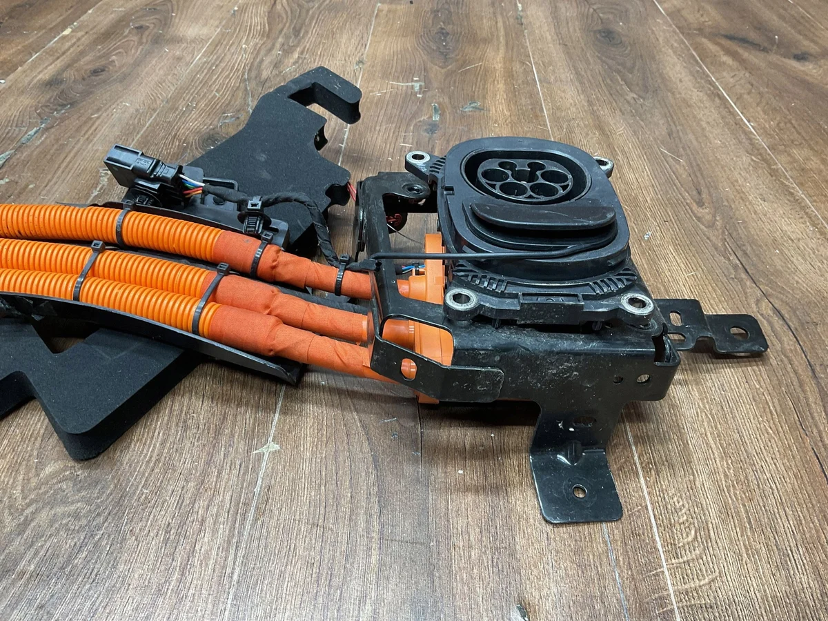 Jaguar I-PACE X590 Charging Socket Connector image 5