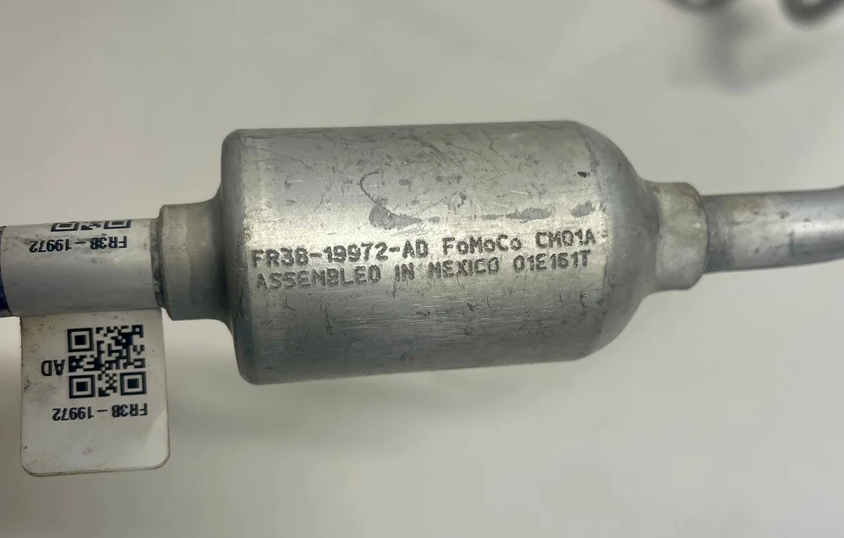 AC-slang Ford Mustang VI FR3B-19972-AD image 5