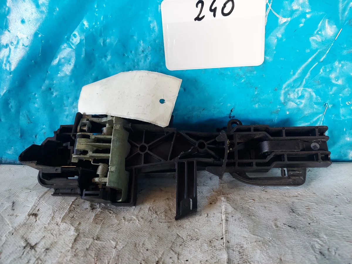 Türgriff vorne rechts BMW 1 F40 image 5