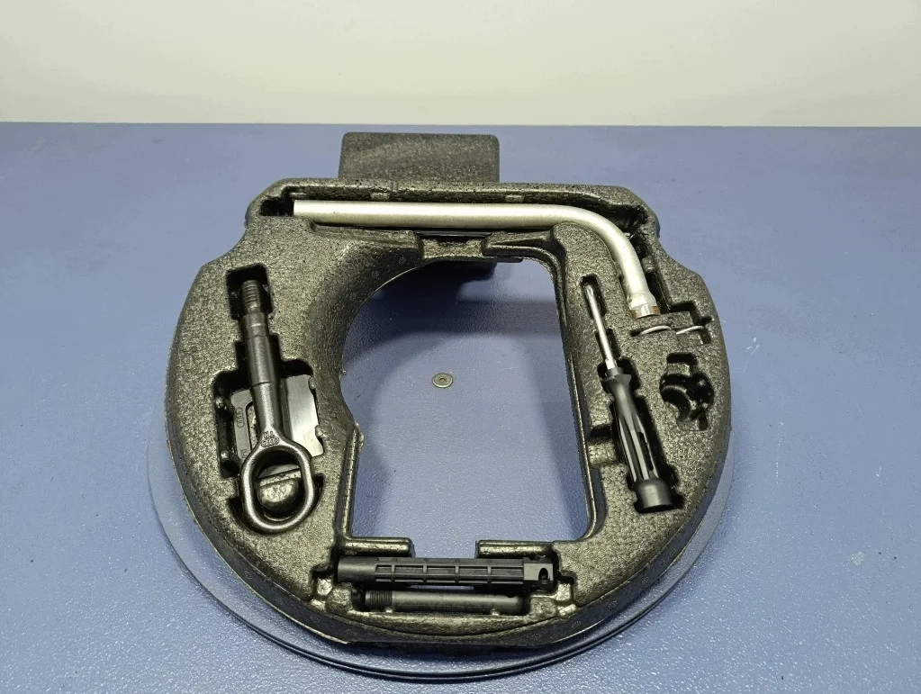 Audi A6 C7 4G Spare Wheel Well Insert