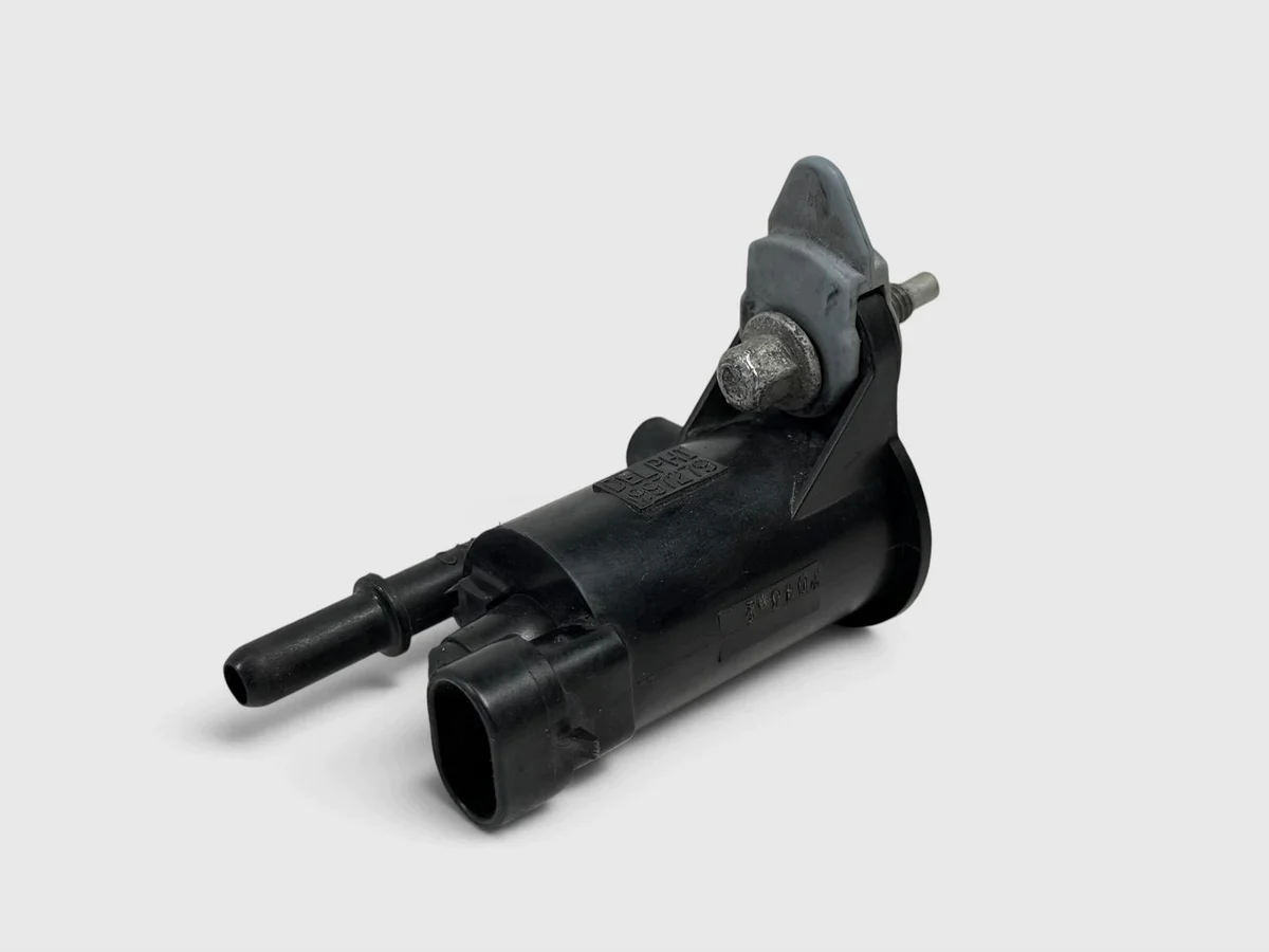 CADILLAC CHEVROLET GMC 99-06 Kraftstoffdampfventil image 3