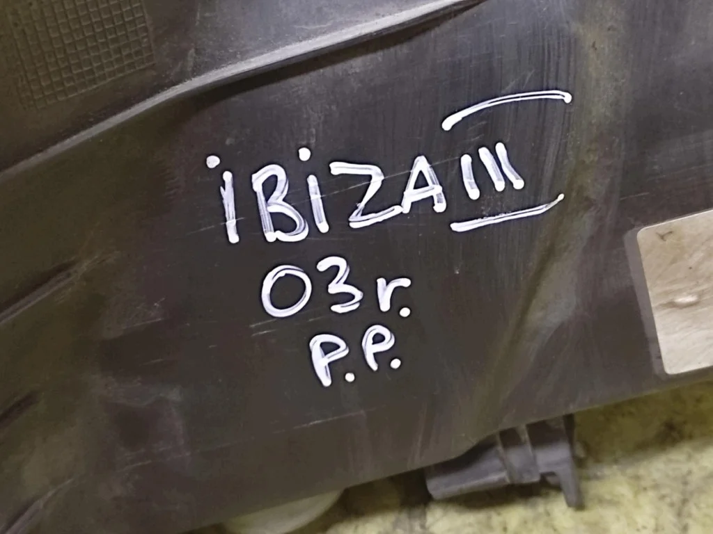 Seat Ibiza III Scheinwerfer Rechts Vorne image 10