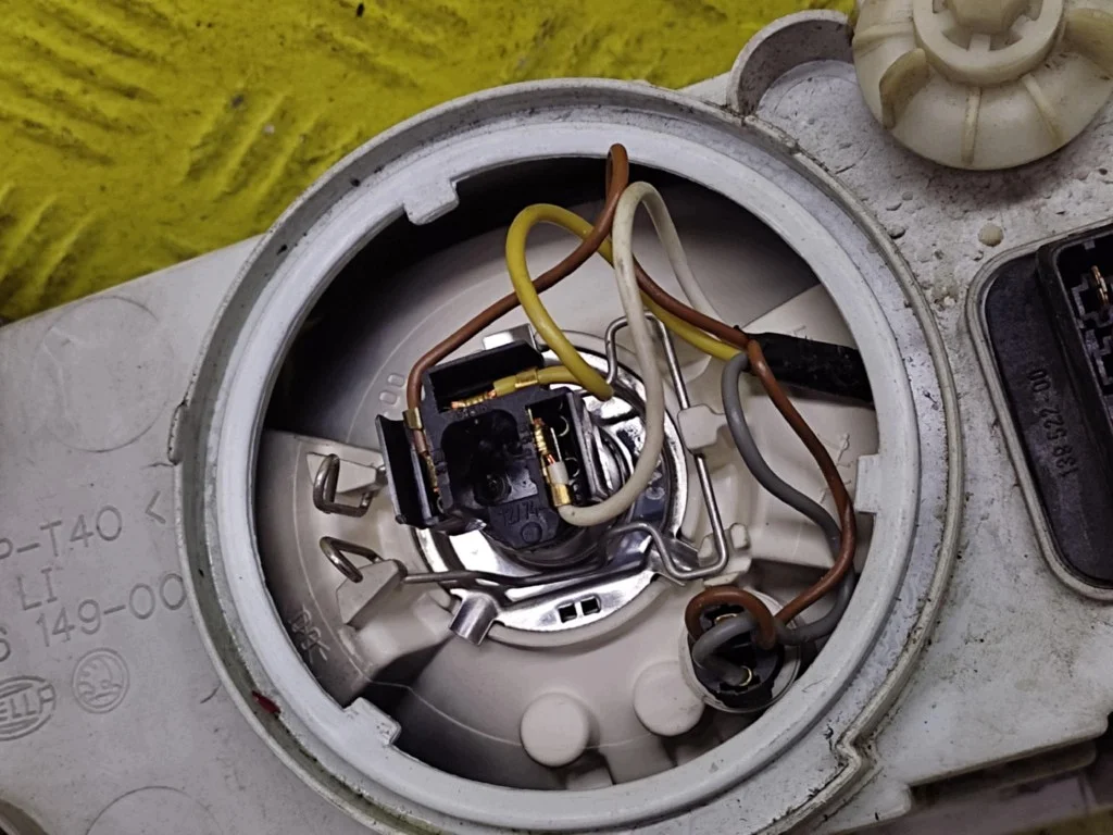 SKODA FELICIA Scheinwerfer Links Gebraucht image 4