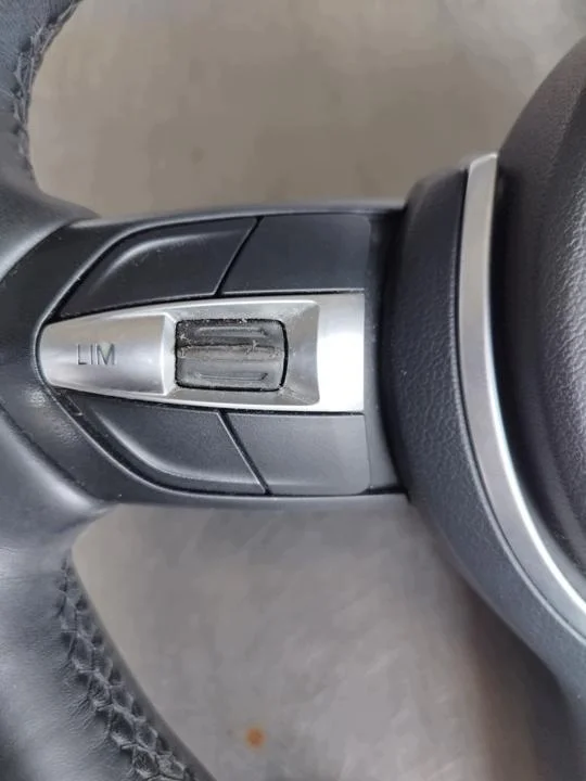 Ohjauspyörä BMW 1 2014 Käytetty image 3