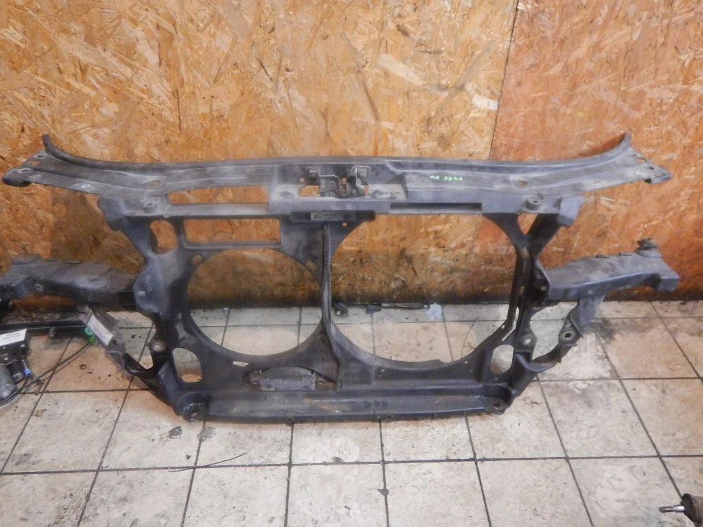 Refuerzo Frontal Audi A6 C5 2.5 TDI Usado