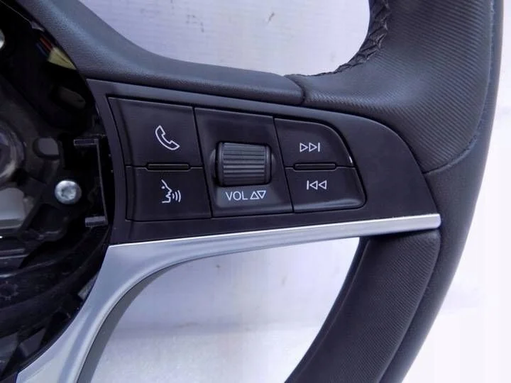 Alfa Romeo Giulia ohjauspyörä lämmitetty image 3