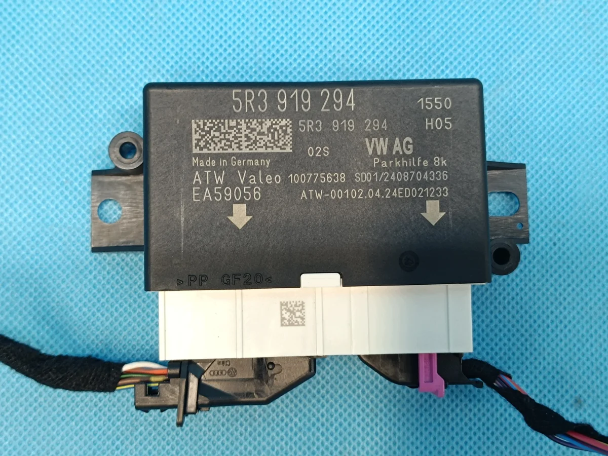 Módulo de Estacionamento Skoda Octavia IV Combi image 7