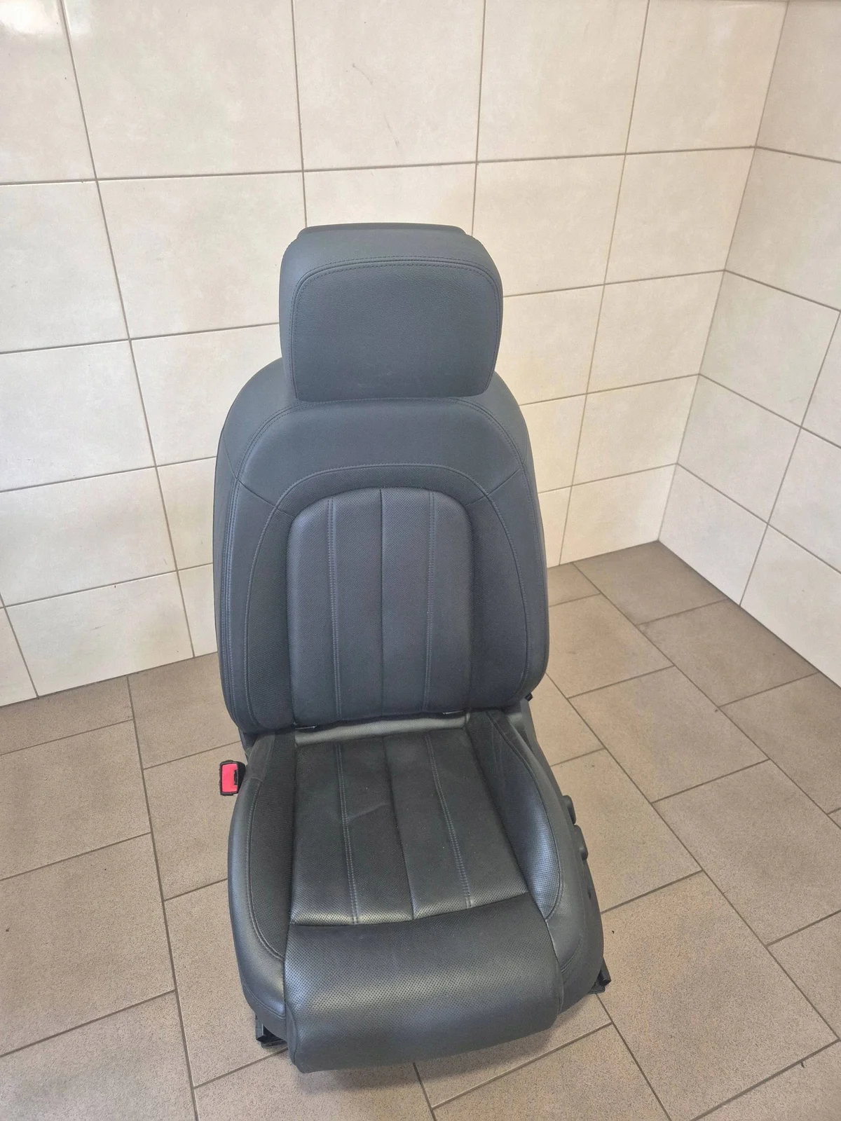 Audi A7 S7 4G Driver Seat Left Front Used ODO12420