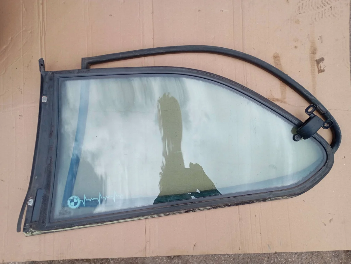 Vidrio Lateral Trasero BMW 3 E36 Compact image 3