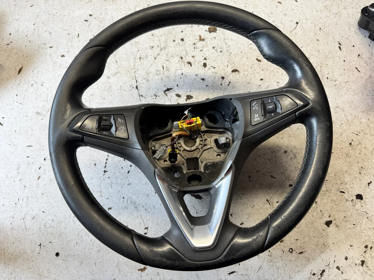 Volante Opel Astra K Corsa E Multifunzione Usato