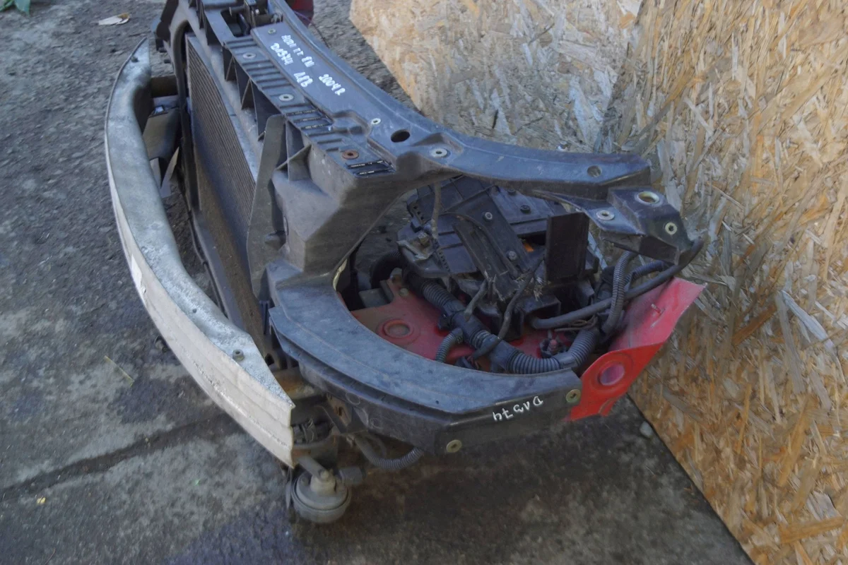 Audi TT Mk1 2003 Frente Painel Dianteiro image 8