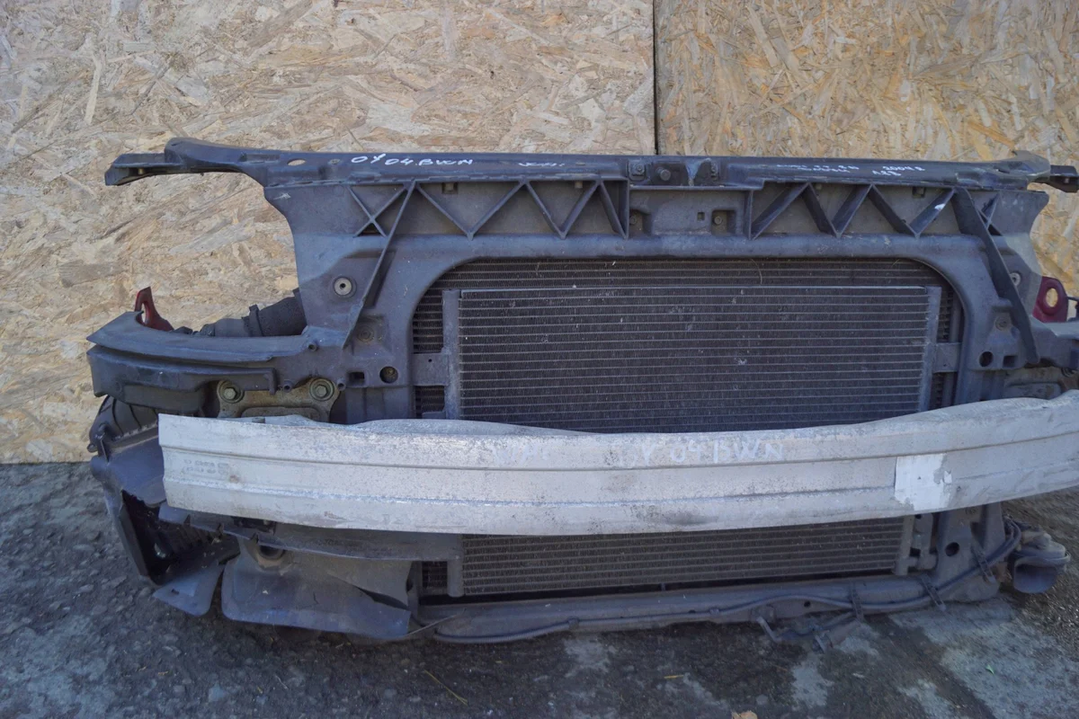 Audi TT Mk1 2003 Frente Painel Dianteiro image 10