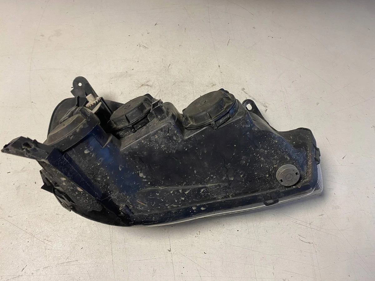 Opel Corsa C 1.3 CDTI Left Headlight 13195923 image 5