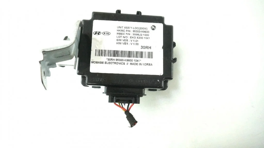 Hyundai Tucson IV jännitemuunnin 95300-N9600
