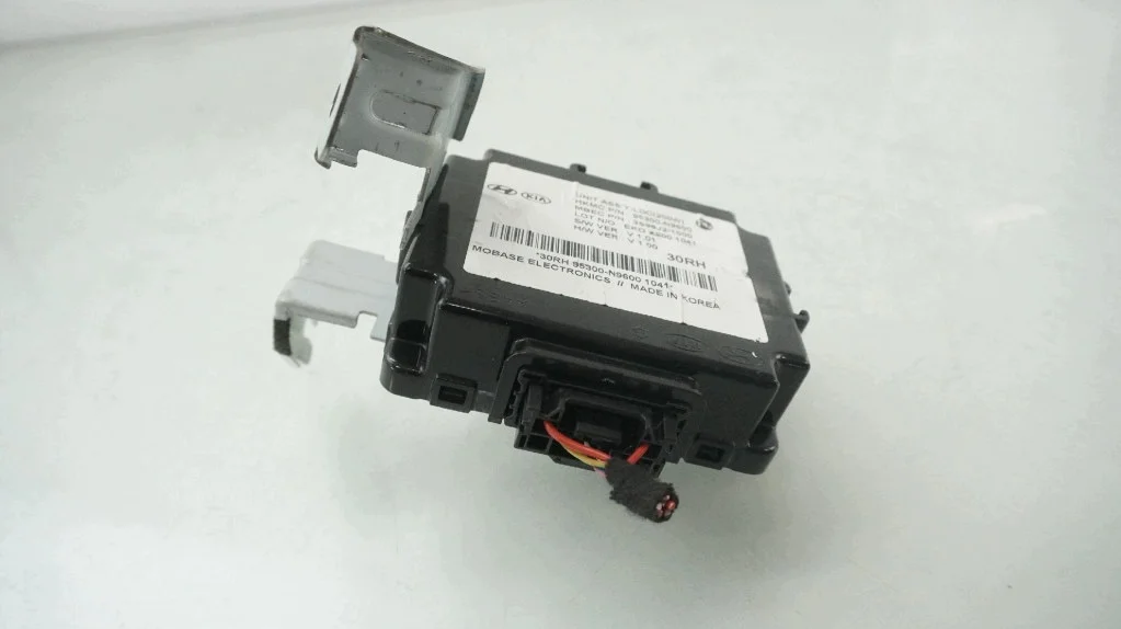Hyundai Tucson IV Modulo Convertidor 95300-N9600 image 3