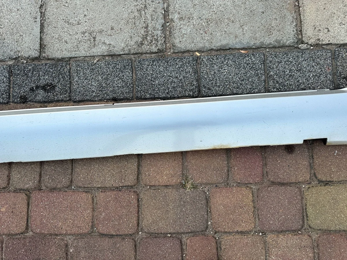 CHRYSLER 300C 05-10 Soleira Esquerda OWU11TRMAG image 5
