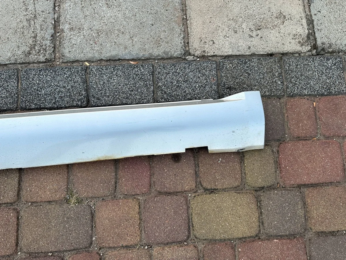 CHRYSLER 300C 05-10 Soleira Esquerda OWU11TRMAG image 6