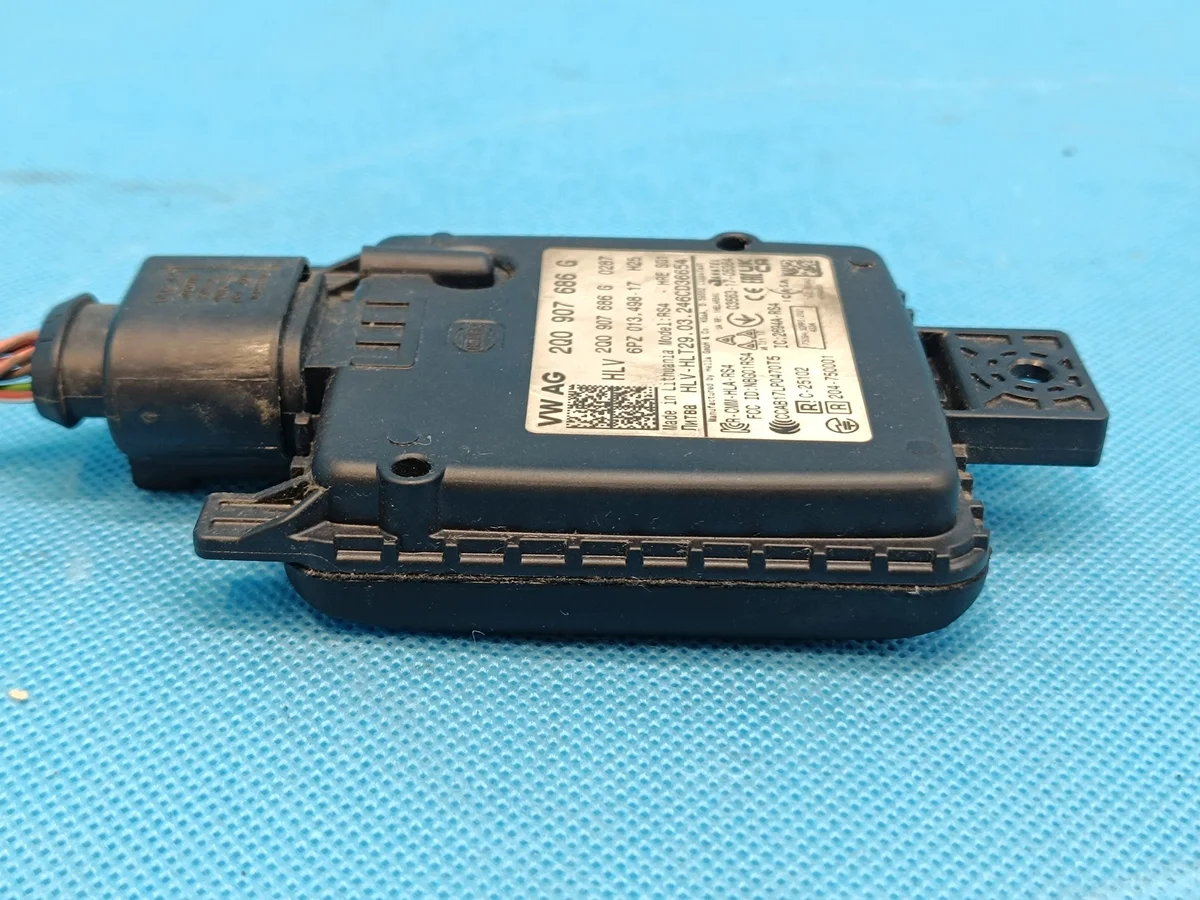 Radar Distronic ACC Skoda Octavia IV Combi image 7