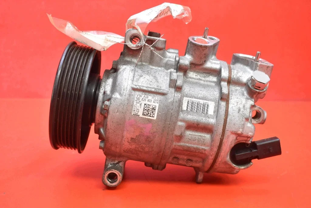 Compresor A/C VW Golf 7 1.6 TDI 5Q0820803