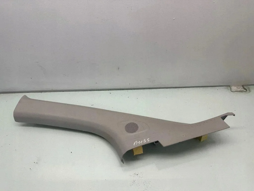 TOYOTA YARIS P21 2022 Cache montant gauche SP08038