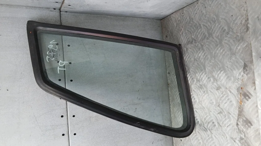 Oikea etulasi Fiat Uno II 95-02